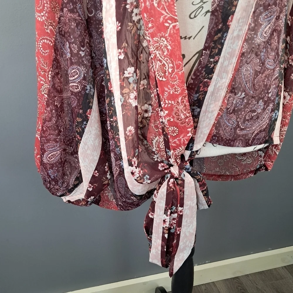 Lovestitch Kimono Top Size Small Patchwork Floral Print Tie Crinkle Coverup - Picture 3 of 7